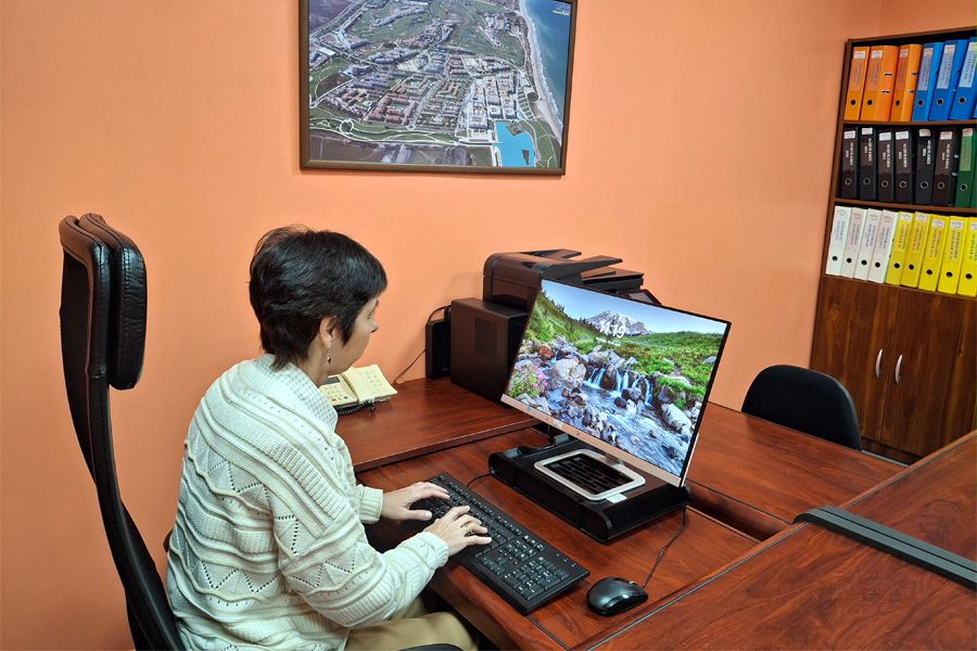 Servicios. BALLENA CENTER en Rota